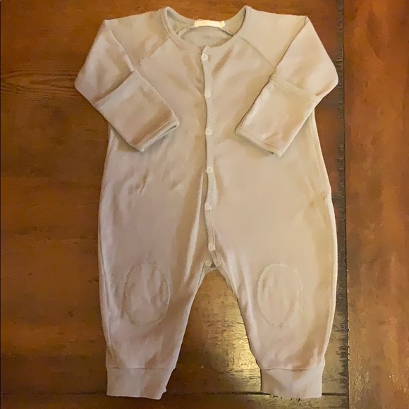 Tane Organics Other - Tane Organics Gray Onesie